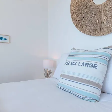 Franck Pilatte - Beautiful Sea View - Near The Port *